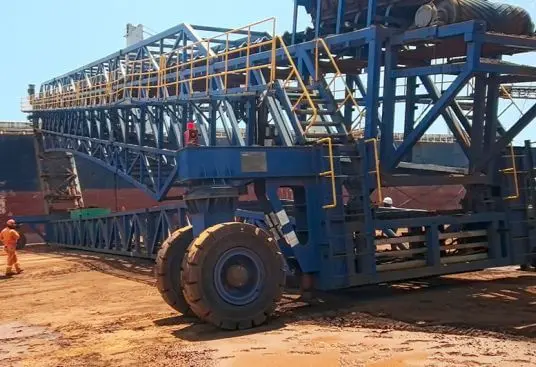 Cargador Móvil de Buques para Carga Rápida de Mineral de Hierro en Puertos, Hast